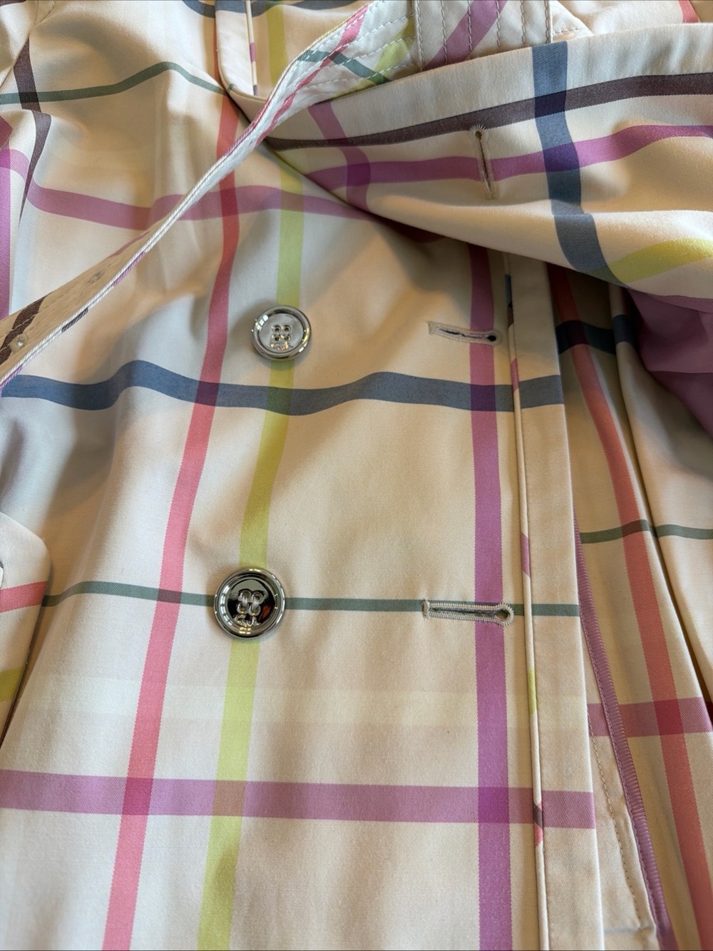 NWT Women's Short Coach Trench Coat with Belt Beige/Plaid Medium MSRP $398 - Picture 8 of 12